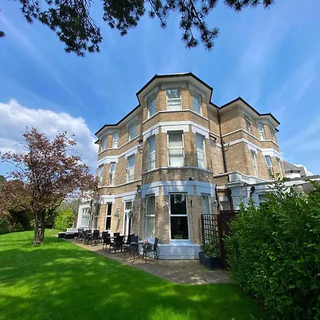 Applewood Hotel-2
